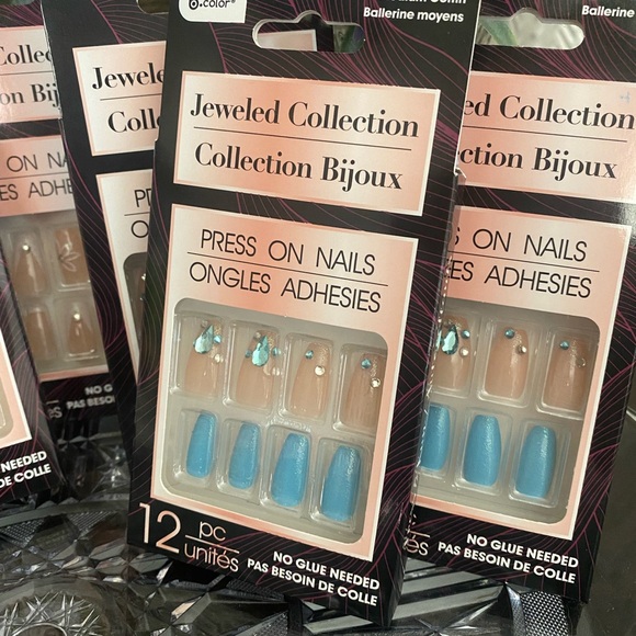 🆕💅🏻 b•pure Press-On Nails Collection. Brand new! 7 piece collection! - Picture 2 of 4
